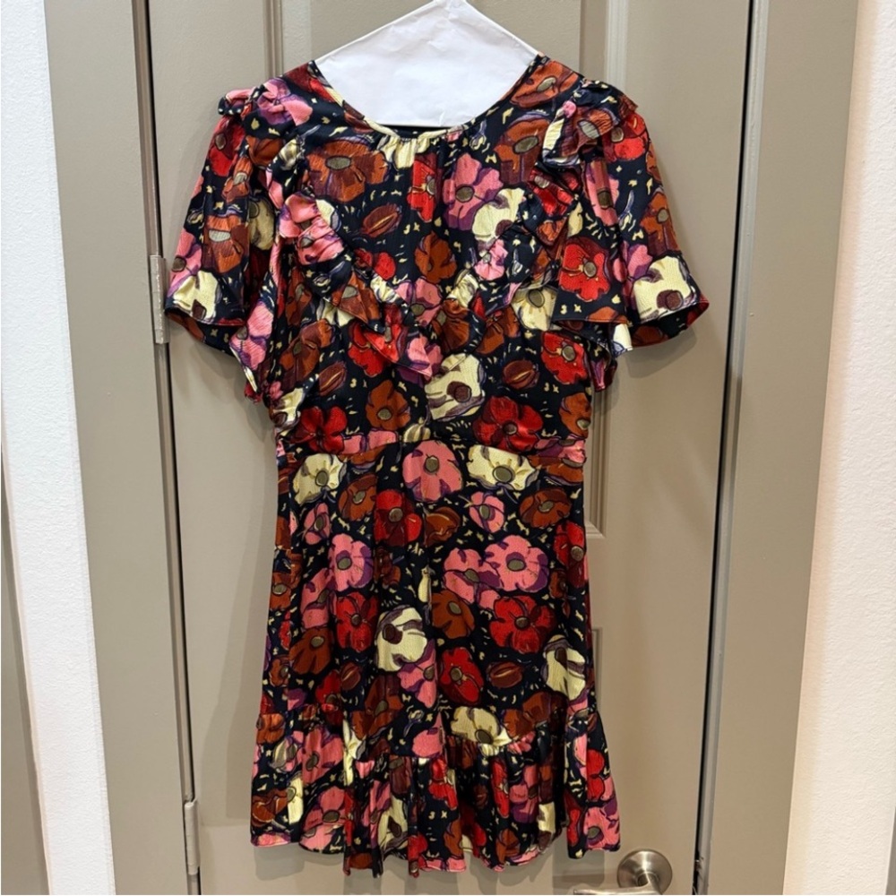 Cinq A Sept Fit & Flare Mini Dress Sz 8 100% Silk Crystal Black, Red Pink Floral